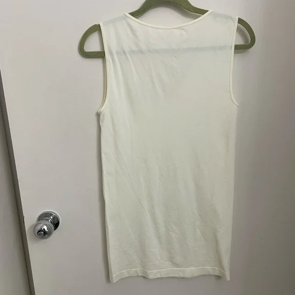 Skinnytees layering tank - Picture 2 of 7